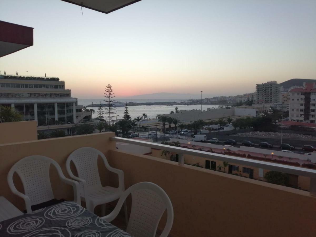 Newly Renovated Vistas Muelle De Los Cristianos Pier View Free Wifi 아로나 외부 사진